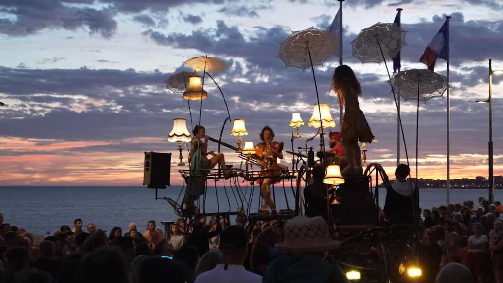 Aftermovie du feu d'artifice Saint-Pair-sur-Mer. Retour sur la soirée du feu d'artifice de Saint-Pair-sur-Mer le 13 juillet 2022